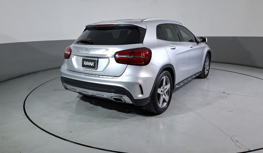Mercedes Benz Clase Gla 2.0 GLA 250 SPORT DCT Suv 2020