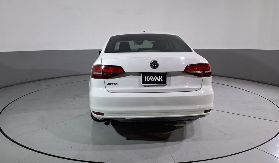 Volkswagen Jetta 2.5 TRENDLINE TIP. Sedan 2017