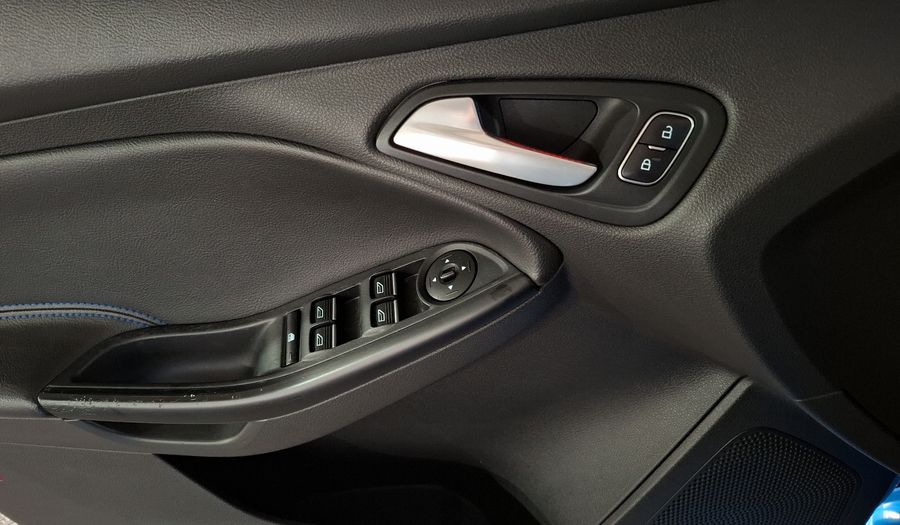 Ford Focus 2.3 RS 4WD Hatchback 2017