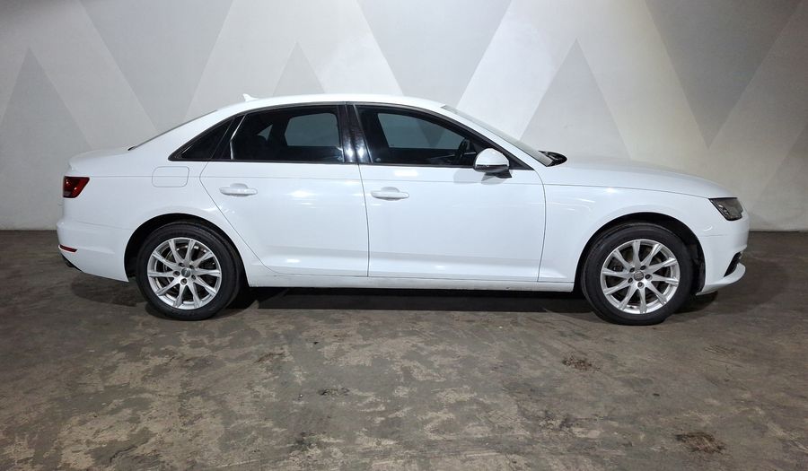 Audi A4 2.0 TFSI DYNAMIC S-TRONIC Sedan 2017