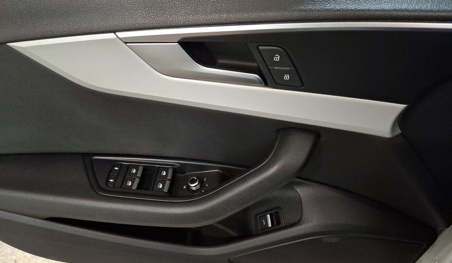 Audi A4 2.0 TFSI DYNAMIC S-TRONIC Sedan 2017