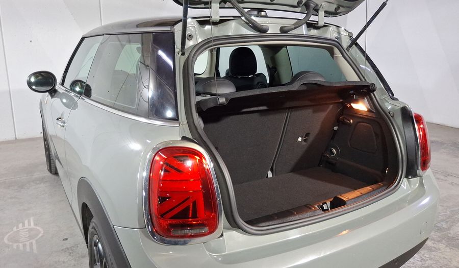 Mini Cooper 1.5 COOPER CHILI DCT Hatchback 2021