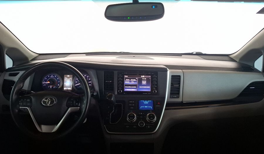 Toyota Sienna 3.5 XLE AUTO Minivan 2020