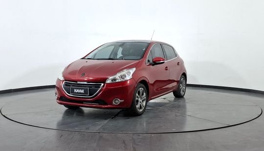 Peugeot • 208
