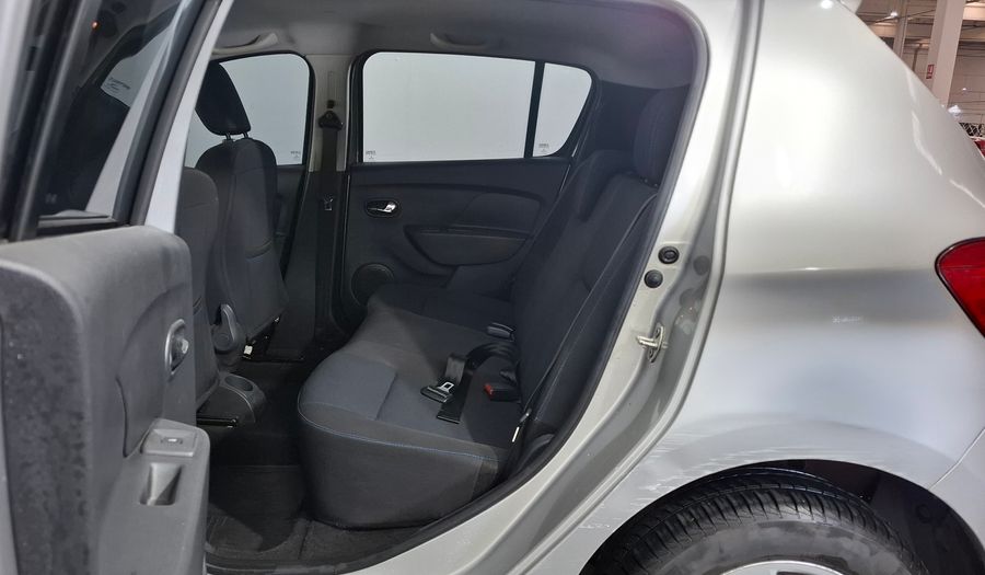 Renault Sandero 1.6 PRIVILEGE Hatchback 2017