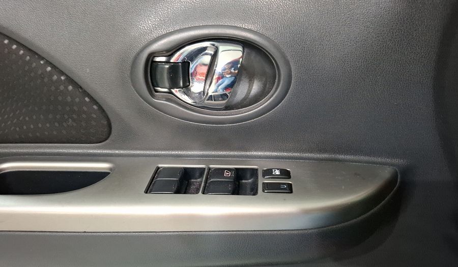 Nissan March 1.6 ADVANCE AT Hatchback 2014