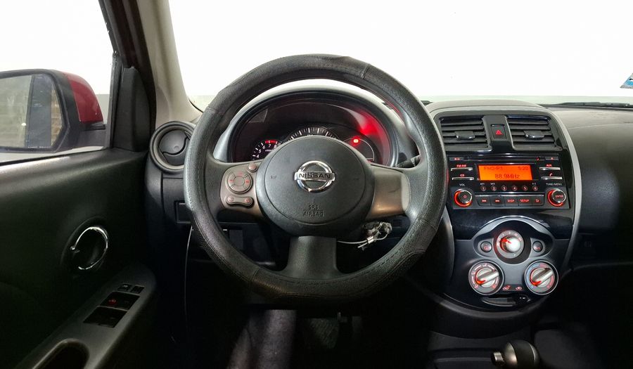 Nissan March 1.6 ADVANCE AT Hatchback 2014