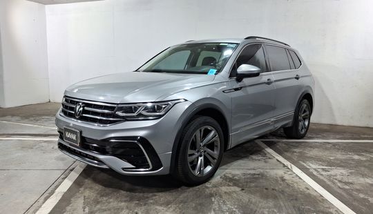 Volkswagen • Tiguan