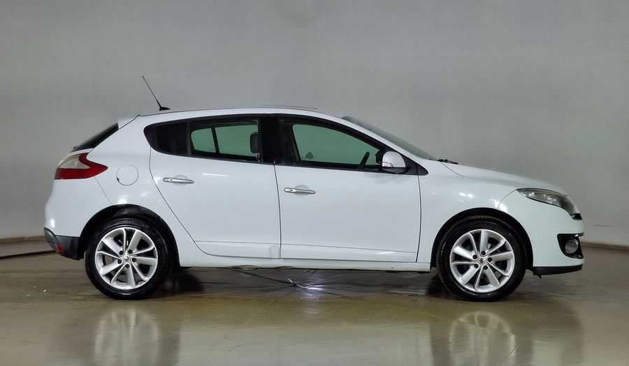 Renault Megane 2.0 16V CVT DYNAMIQUE PACK Hatchback 2014