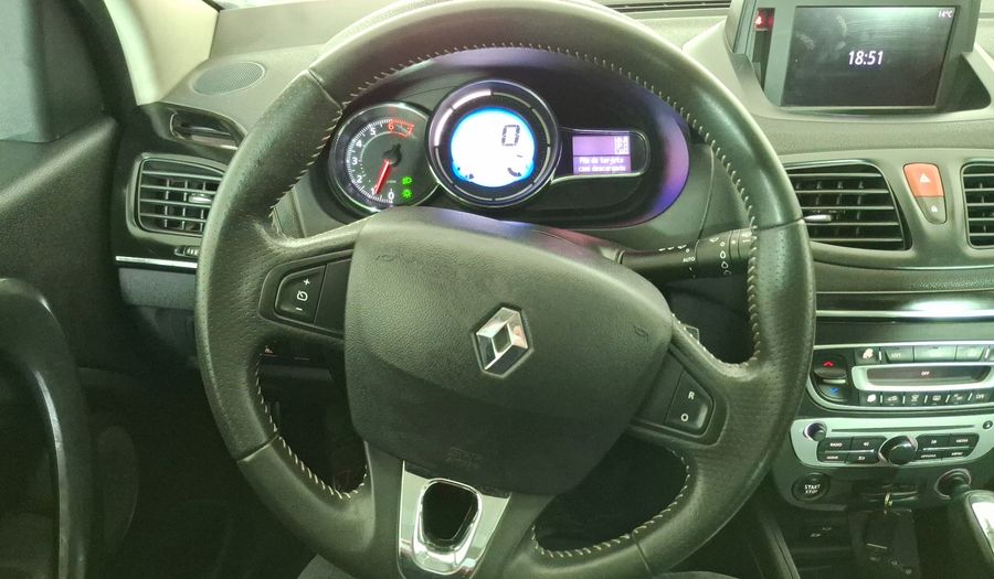 Renault Megane 2.0 16V CVT DYNAMIQUE PACK Hatchback 2014