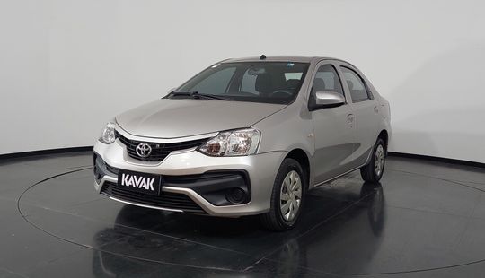Toyota • Etios