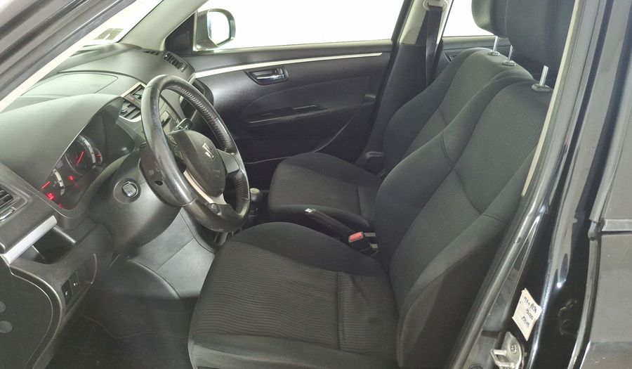 Suzuki Swift 1.4 GL Hatchback 2012