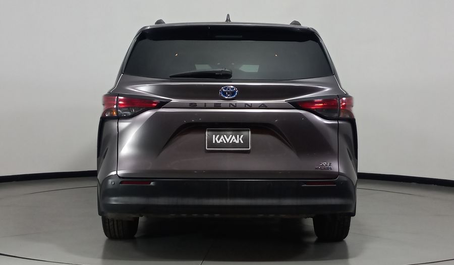 Toyota Sienna 2.5 HEV XLE PIEL AUTO Minivan 2021
