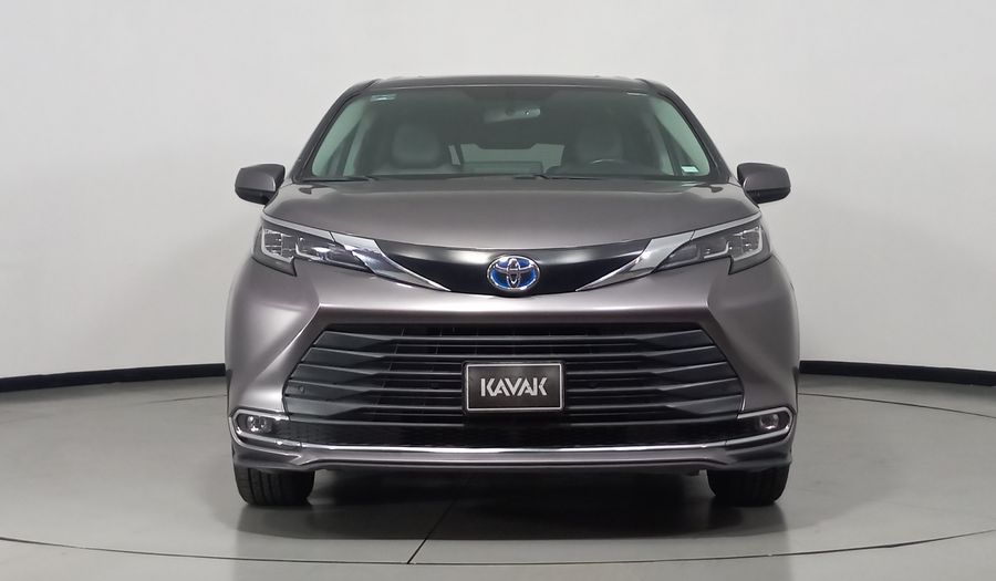 Toyota Sienna 2.5 HEV XLE PIEL AUTO Minivan 2021