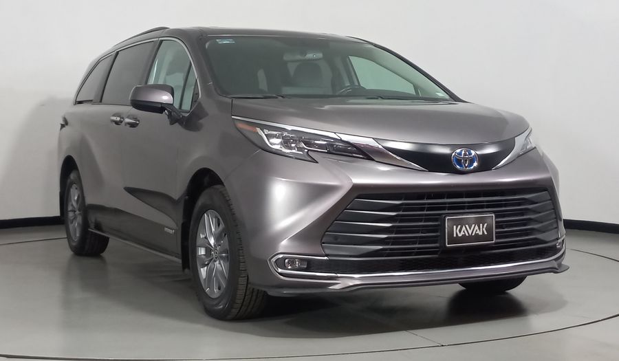 Toyota Sienna 2.5 HEV XLE PIEL AUTO Minivan 2021