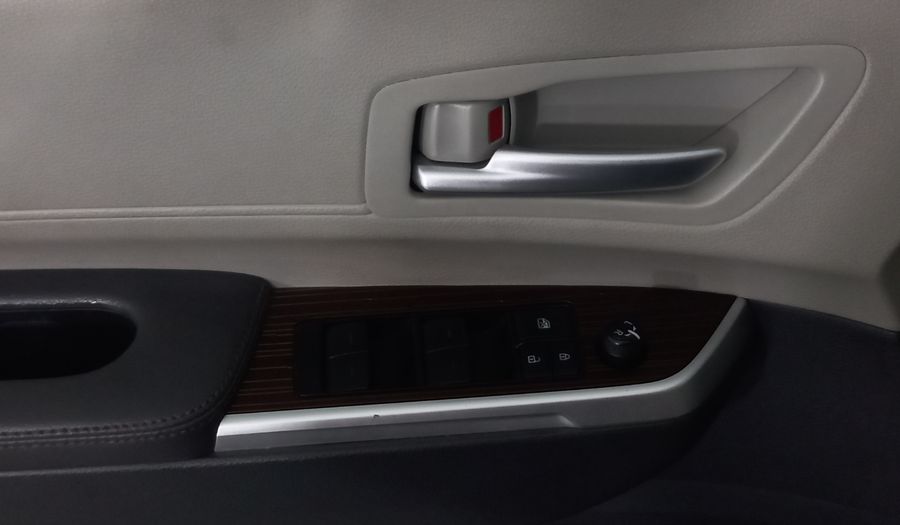 Toyota Sienna 2.5 HEV XLE PIEL AUTO Minivan 2021