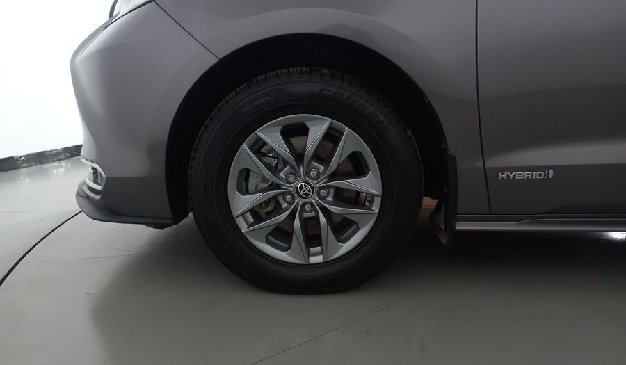 Toyota Sienna 2.5 HEV XLE PIEL AUTO Minivan 2021