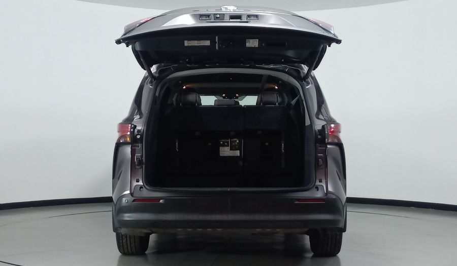 Toyota Sienna 2.5 HEV XLE PIEL AUTO Minivan 2021