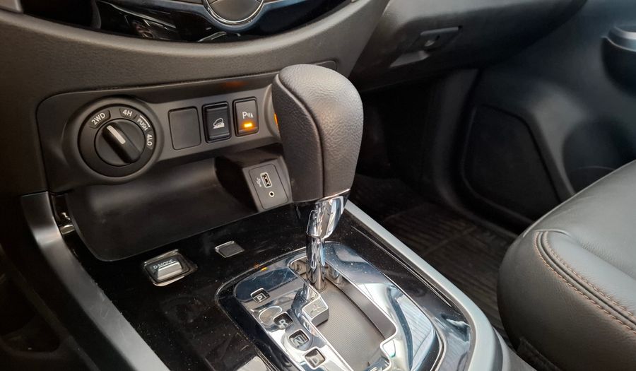 Nissan Frontier 2.3 TD NP300 PLATINUM 4WD AUTO Pickup 2023