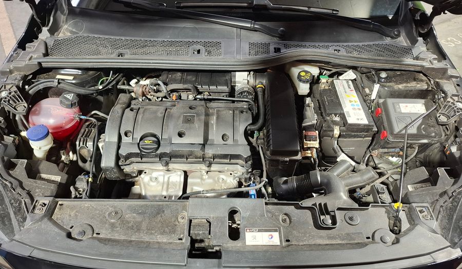 Peugeot 208 1.6L FELINE TIPTRONIC Hatchback 2024
