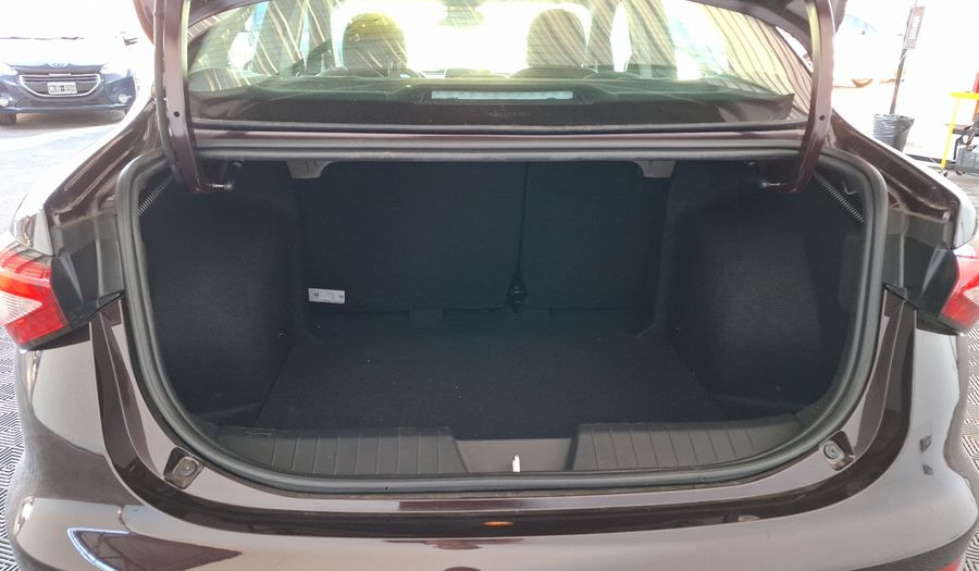 Fiat Cronos 1.8 PRECISION PACK PREMIUM Sedan 2021
