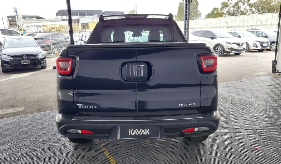 Fiat Toro 2.0 FREEDOM 4WD Pickup 2017