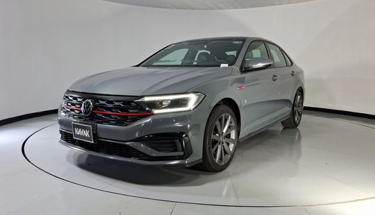 Volkswagen • Jetta