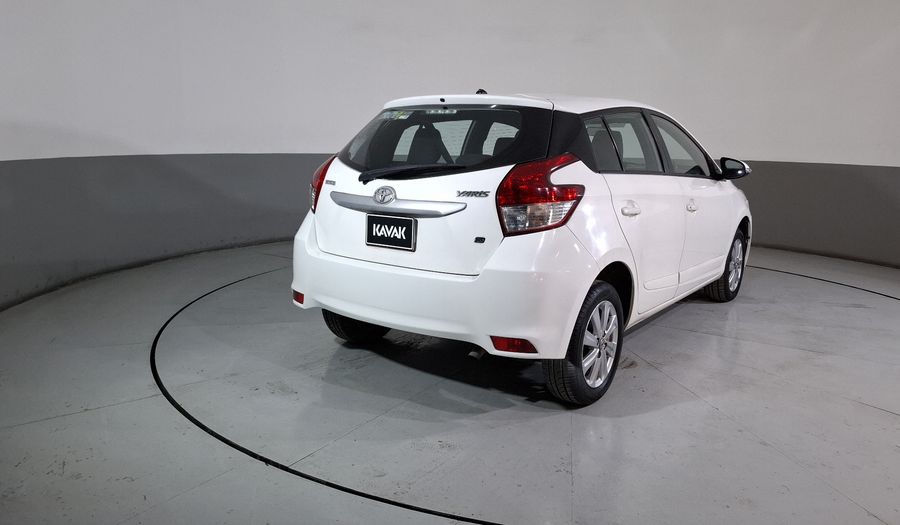 Toyota Yaris 1.5 S CVT 5PTAS Hatchback 2017
