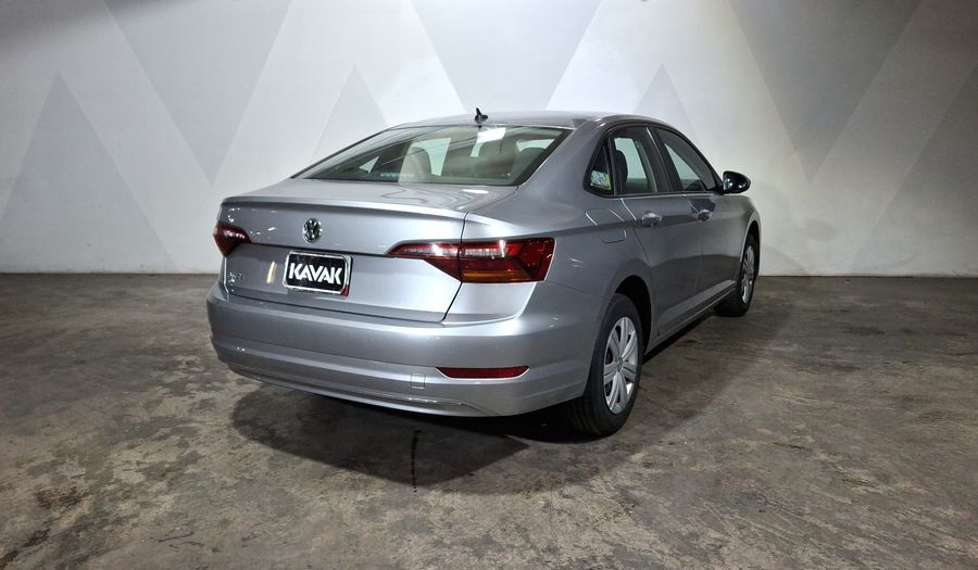 Volkswagen Jetta 1.6 STARTLINE AUTO Sedan 2020