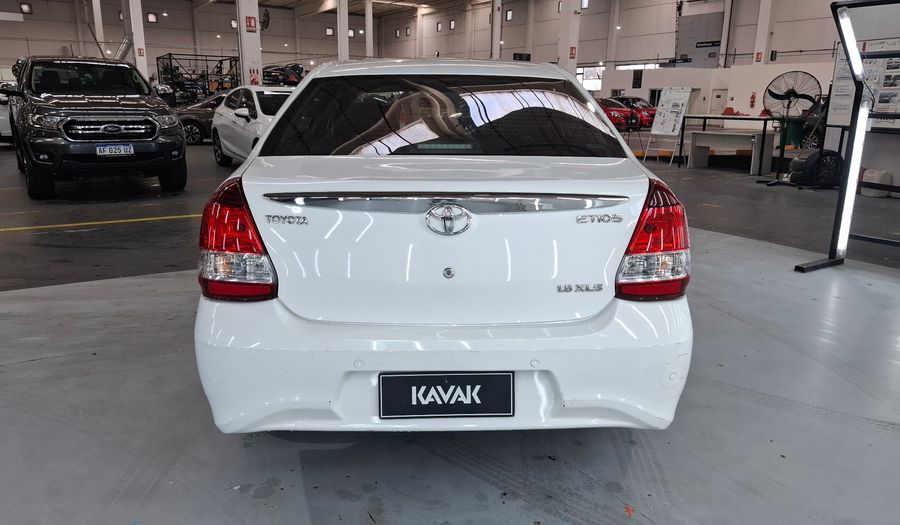 Toyota Etios 1.5 XLS AUTO Sedan 2021