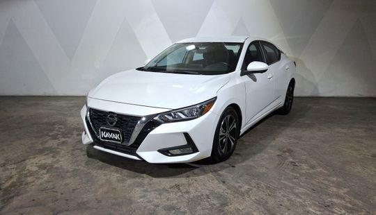 Nissan • Sentra