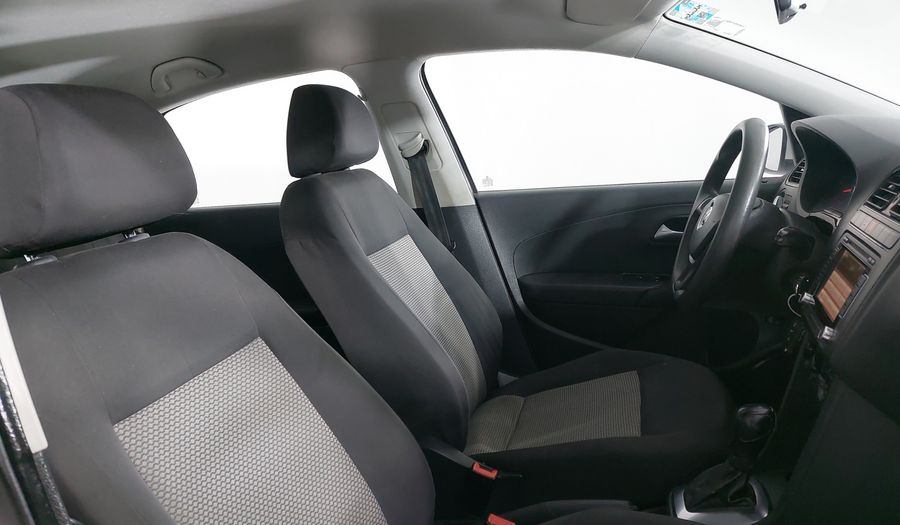 Volkswagen Vento 1.6 STARTLINE TIPTRONIC Sedan 2016