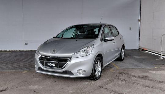 Peugeot • 208