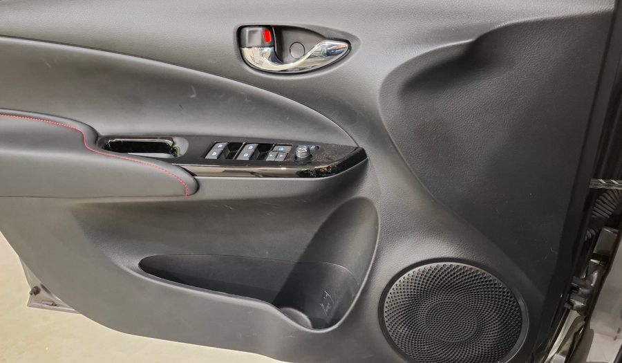 Toyota Yaris 1.5 S CVT Hatchback 2025