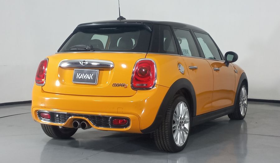 Mini Cooper S 2.0 COOPER HOT CHILI AT Hatchback 2015