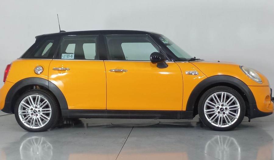 Mini Cooper S 2.0 COOPER HOT CHILI AT Hatchback 2015