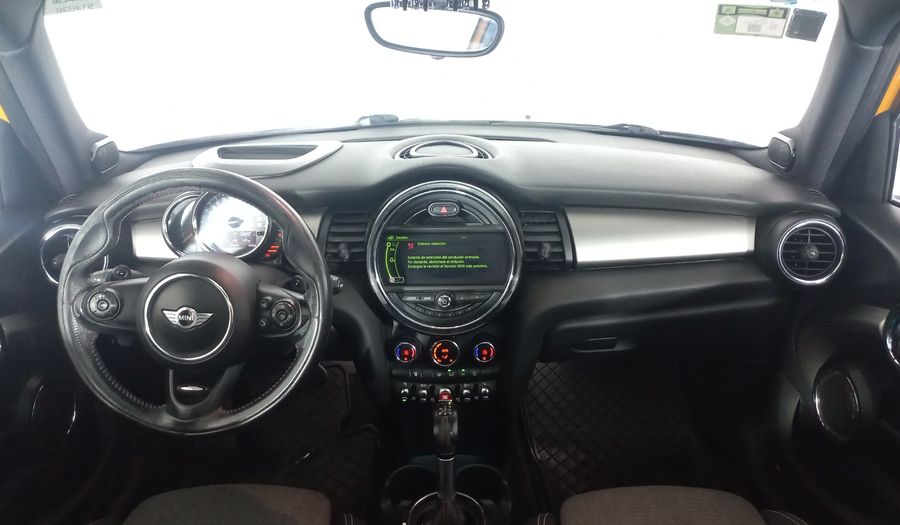 Mini Cooper S 2.0 COOPER HOT CHILI AT Hatchback 2015