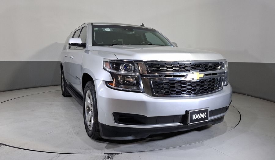 Chevrolet Suburban 5.3 C LT AT Suv 2017