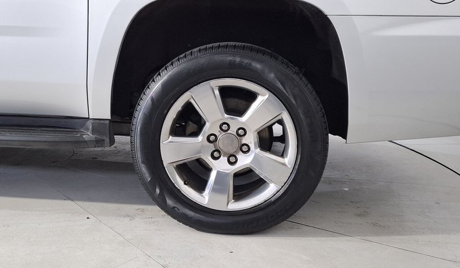 Chevrolet Suburban 5.3 C LT AT Suv 2017