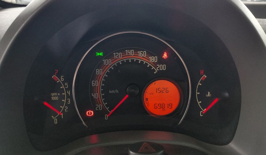 Fiat Uno 1.4 8V ATTRACTIVE 5P Hatchback 2015