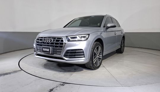 Audi • Q5
