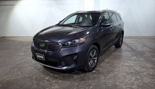 Kia • Sorento