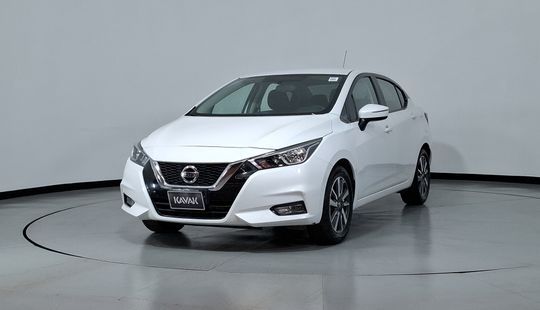 Nissan • Versa