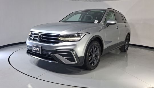 Volkswagen • Tiguan
