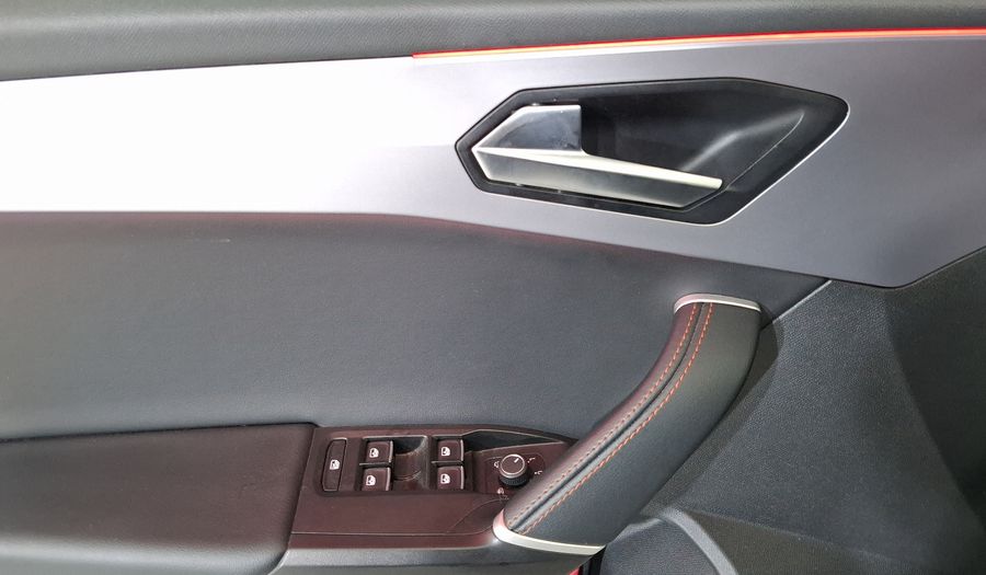 Seat Leon 2.0 FR AUTO Hatchback 2023