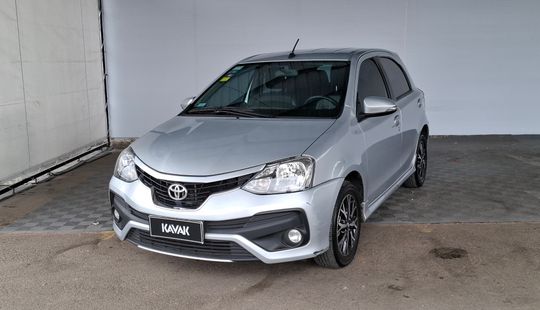 Toyota • Etios