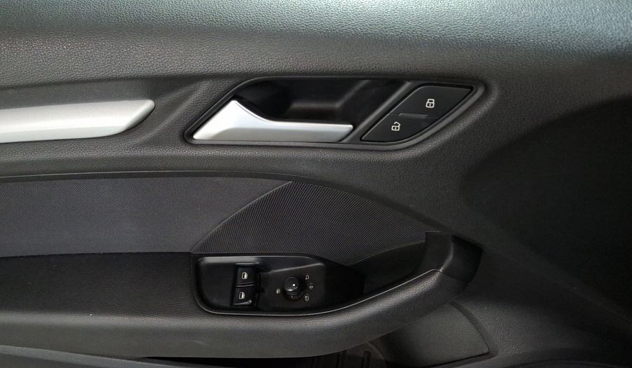 Audi A3 1.4 TFSI AMBIENTE S TRONIC Hatchback 2014