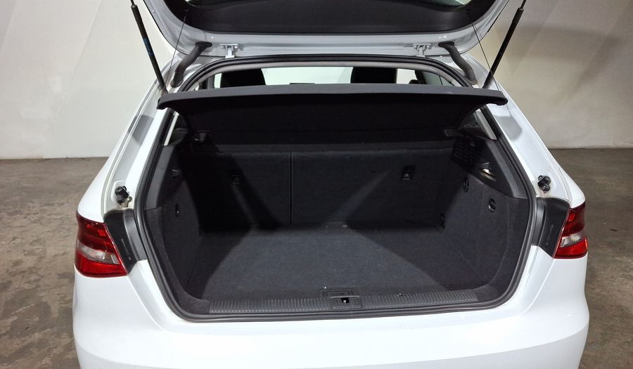 Audi A3 1.4 TFSI AMBIENTE S TRONIC Hatchback 2014