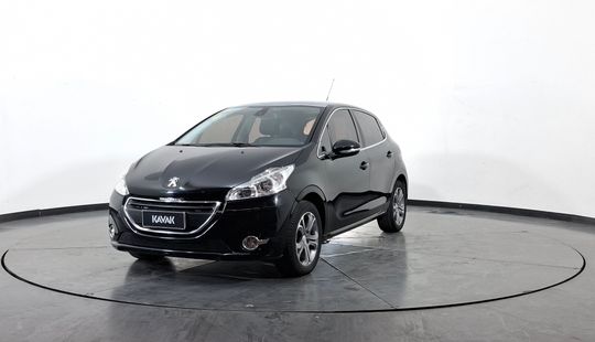 Peugeot • 208