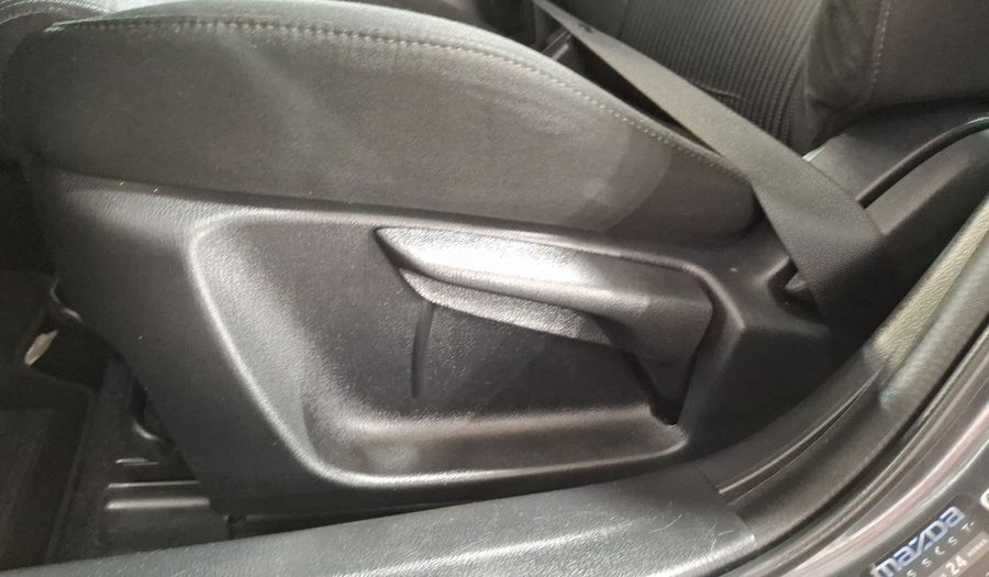 Mazda 3 2.0 SEDAN I TOURING TA Sedan 2016